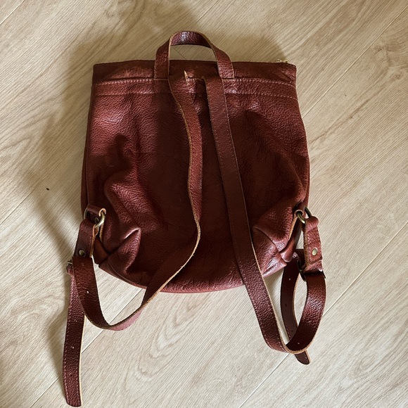 Portland Leather Backpack - Picture 2 of 3